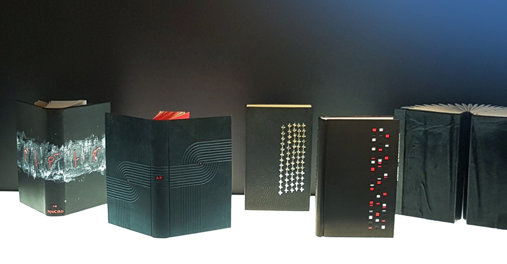 Ringkäik rahvusvahelisel köitekunstinäitusel Scripta manent VII „In principio. Sõna Arvo Pärdi muusikas“